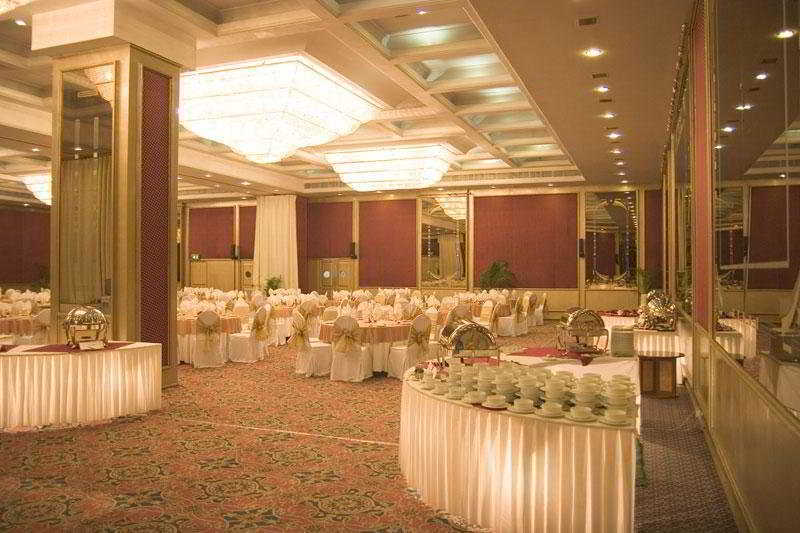 Le Meridien Bengaluru Zewnętrze zdjęcie