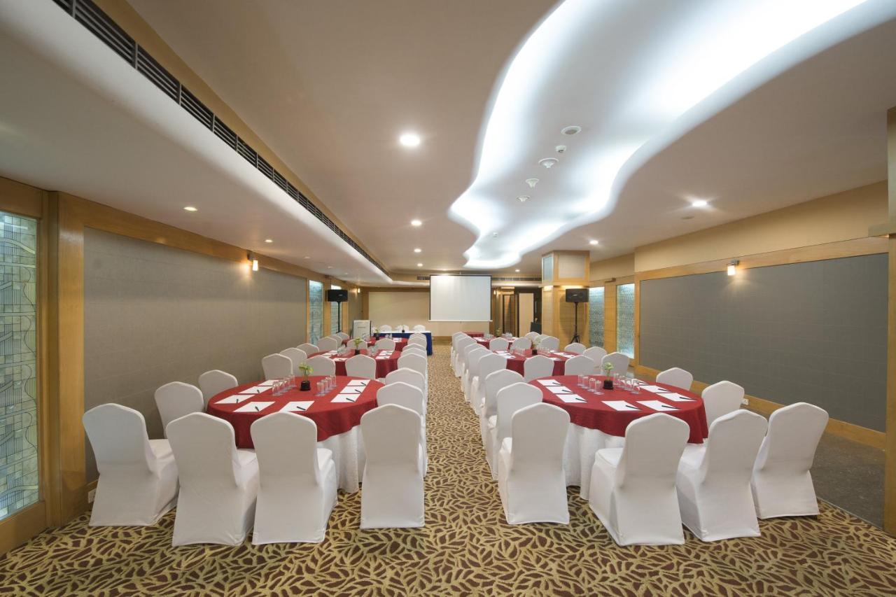 Le Meridien Bengaluru Zewnętrze zdjęcie