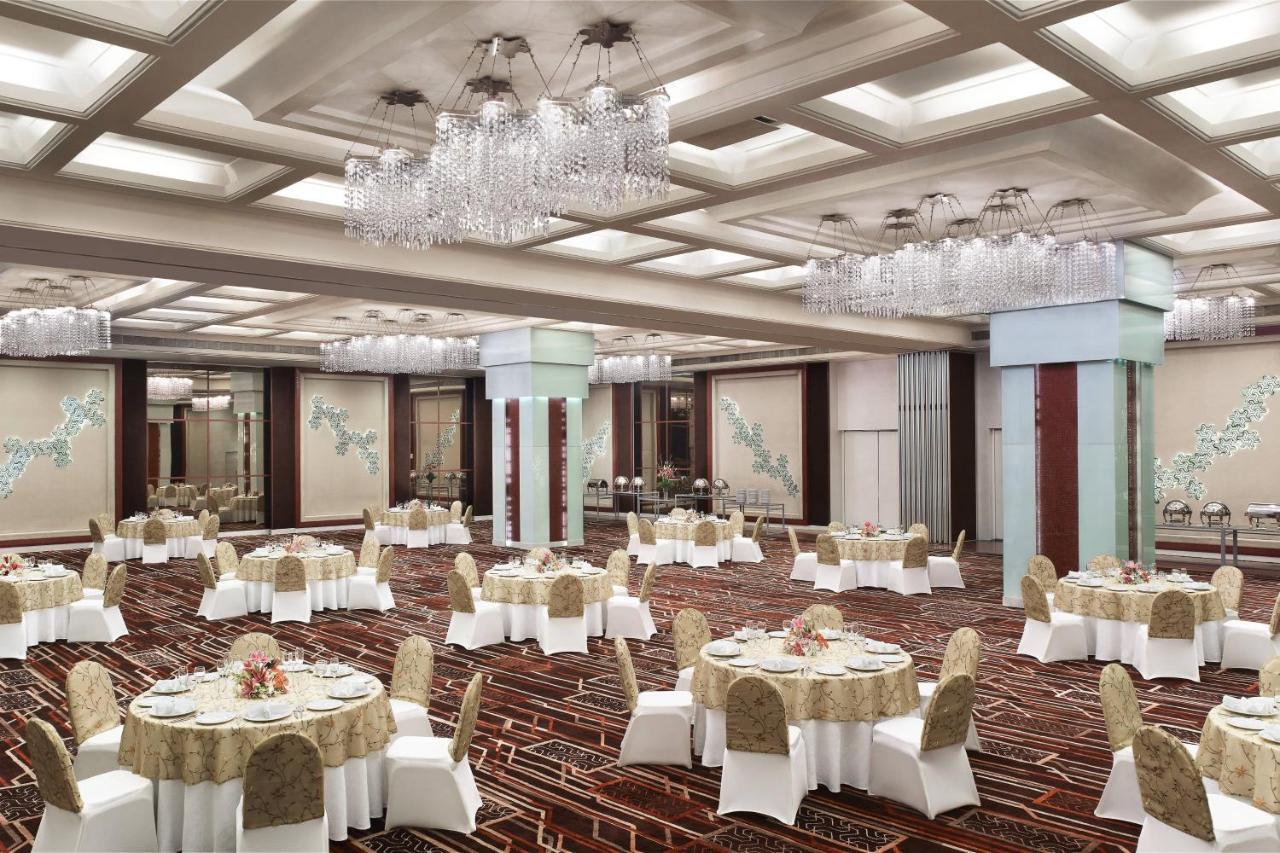 Le Meridien Bengaluru Zewnętrze zdjęcie
